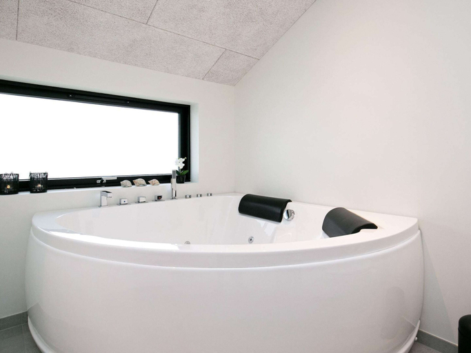 Bathroom, Holiday Home in Jerup, Frederikshavn
