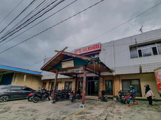 Exterior & Views 1, Hotel Halmahera Palangkaraya Redpartner (permanently closed), Palangkaraya