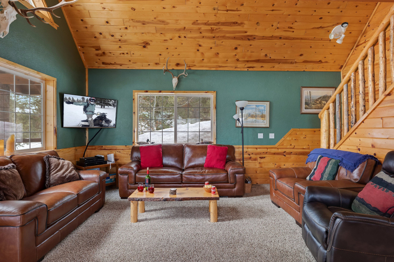 Interior 4, Trappers Chalet, Fremont