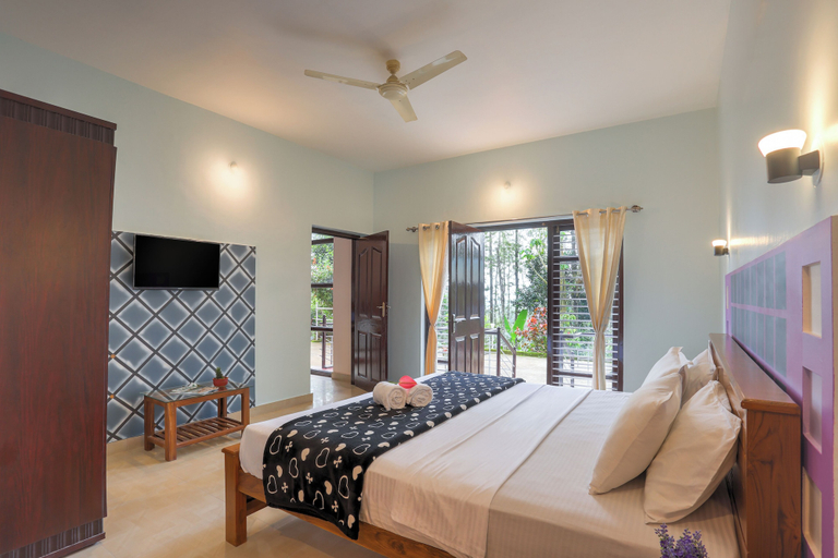 Room 4, Royal Woods Coorg, Kodagu