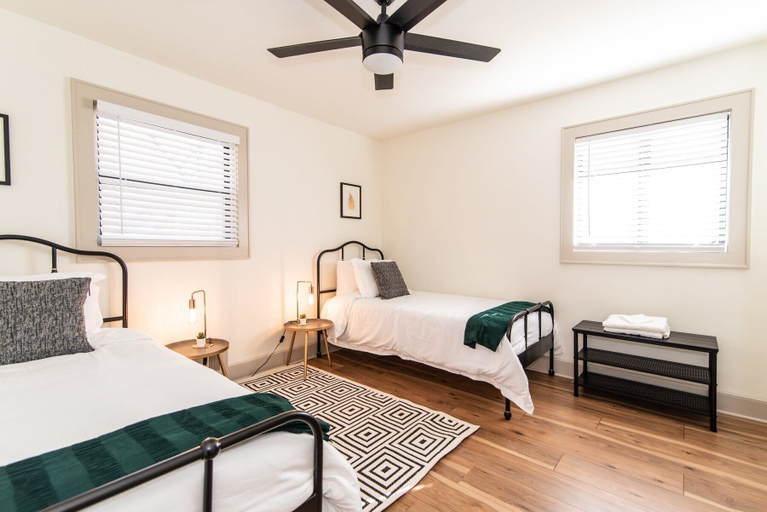 Interior 2, 907 White Street, Unit 2, Atlanta, Atlanta