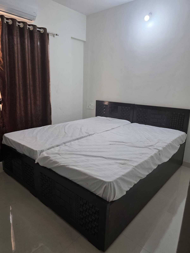 Room 4, Wellnessghar, Raigarh