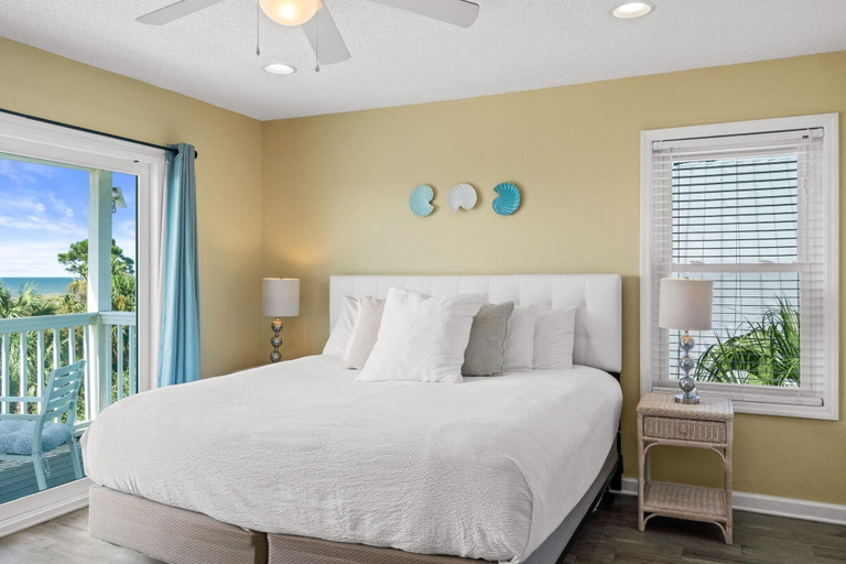 Room 5, All Decked Out, Gulf