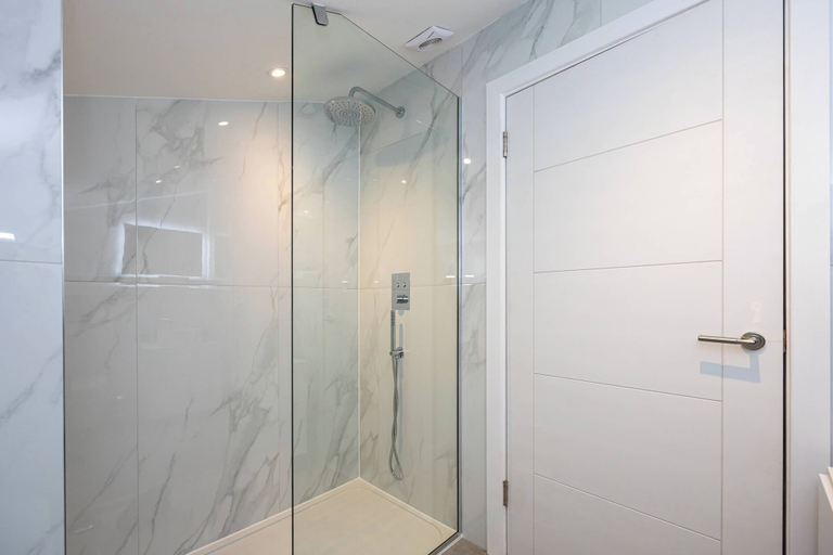 Room 3, Luxury Church Conversion in Hale - Sleeps 4, Trafford