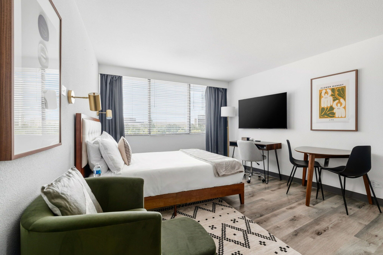Bedroom 2, Lodgeur Upper Kirby, Houston