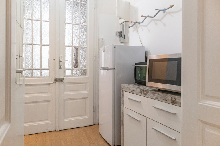 Private kitchen 5, Affordable 1BR Flat for 5 Near Belvedere, Wien