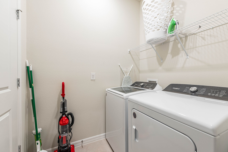 Interior 3, Mvp-16252sk/wc, Lake