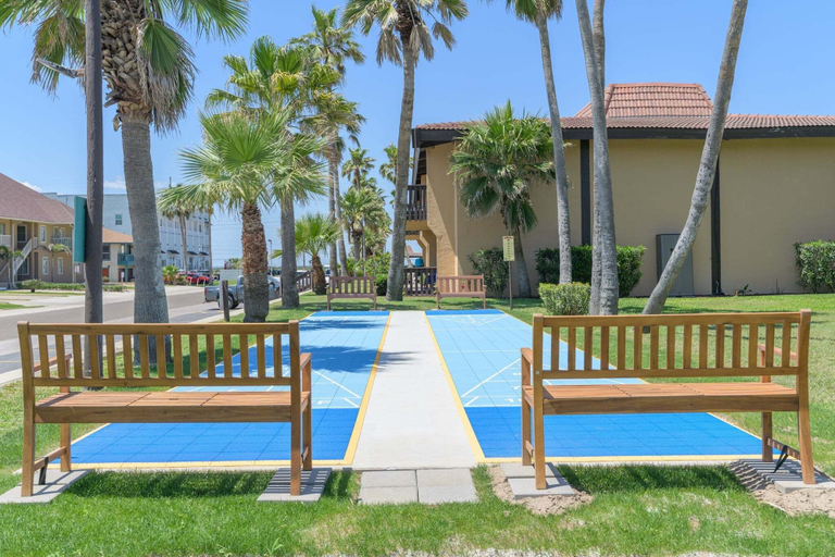 Property grounds 2, Tiki 216 - 2br Condo W/ Balcony Steps From Beach 2 Bedroom Condo, Cameron