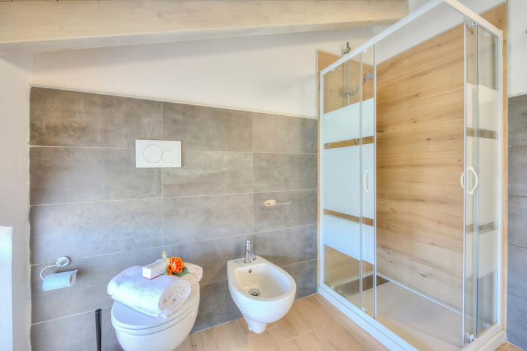 Bathroom 5, Le Terrazze Del Lago, Varese