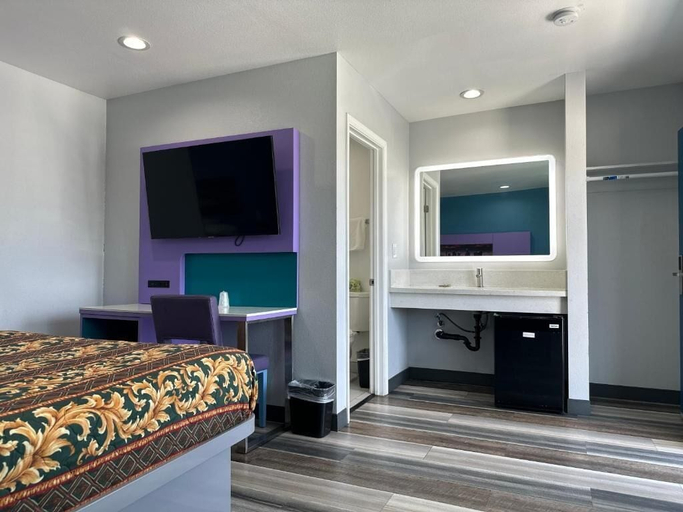 Bedroom 3, Fountain Inn Motel - Alhambra, Los Angeles, Los Angeles