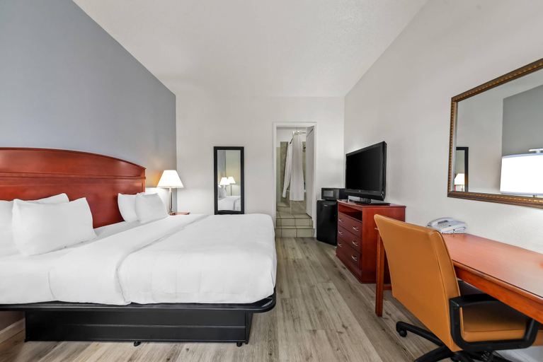 Bedroom 3, Quality Inn Weeki Wachee - Spring Hill, Hernando