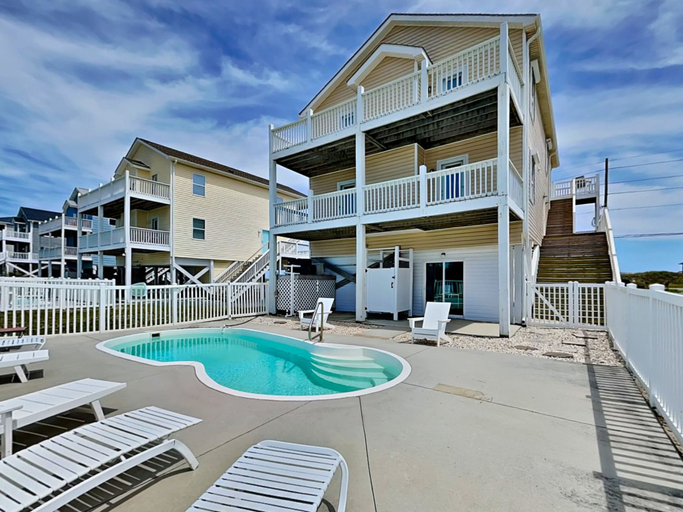 Exterior & Views 2, Starfish Escape by Topsail Realty, Onslow