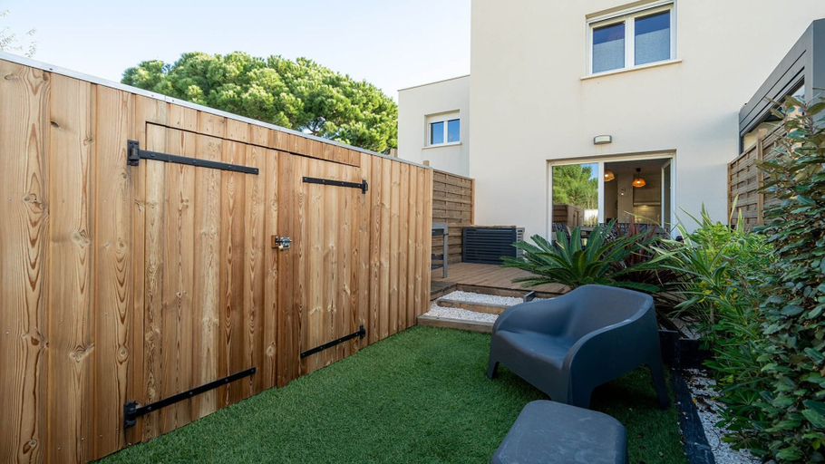 Exterior 5, Apartment in Sérignan with shared pool, Hérault