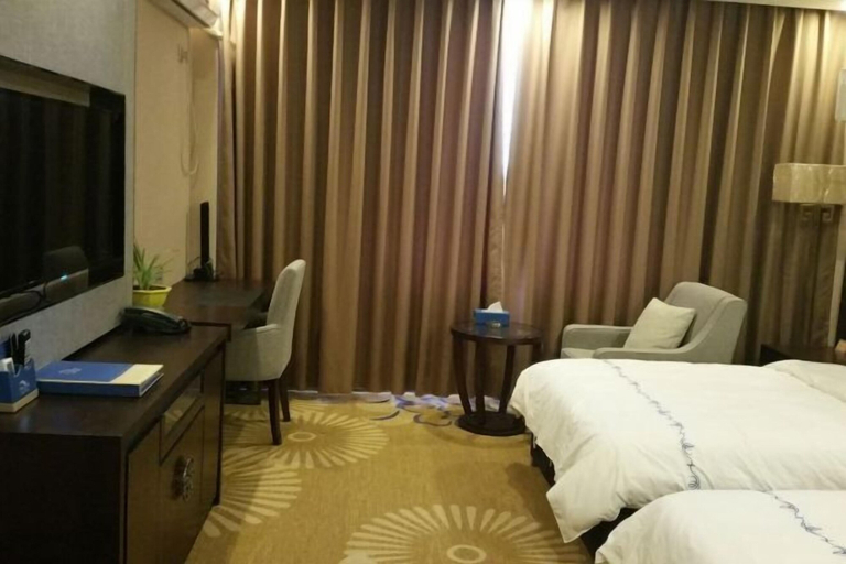 Bedroom 3, KAIYUE HOTEL, Bayin'gholin Mongol