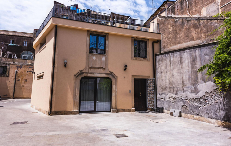 Room 4, Venuto Home by Wonderful Italy - Azure, Catania