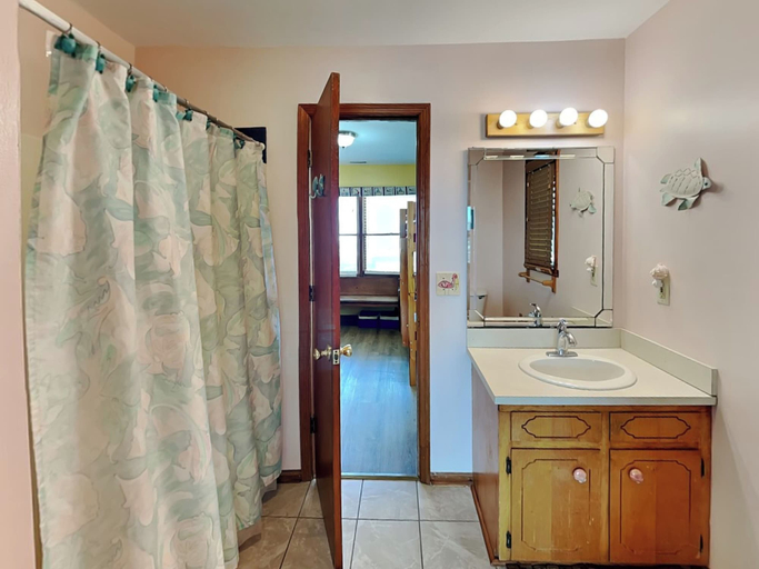 Bathroom 3, Boyd by Topsail Realty, Pender