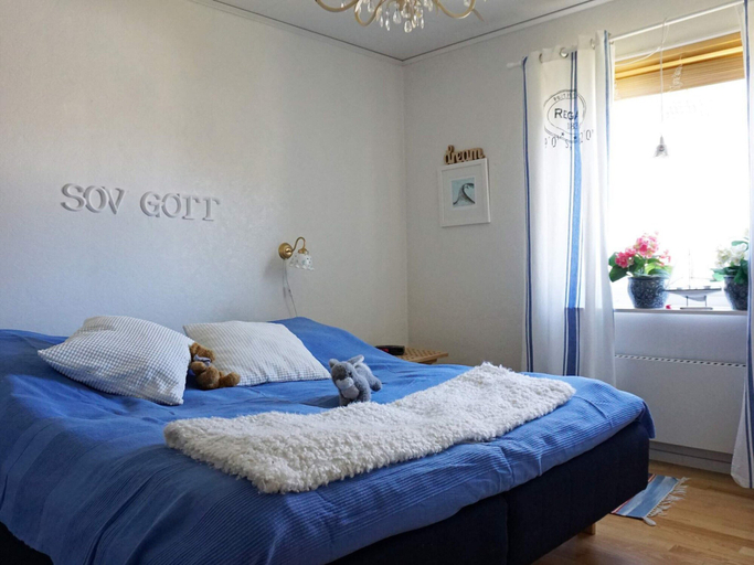 Interior 3, Cozy Family Cottage Near the Sea, Tanum