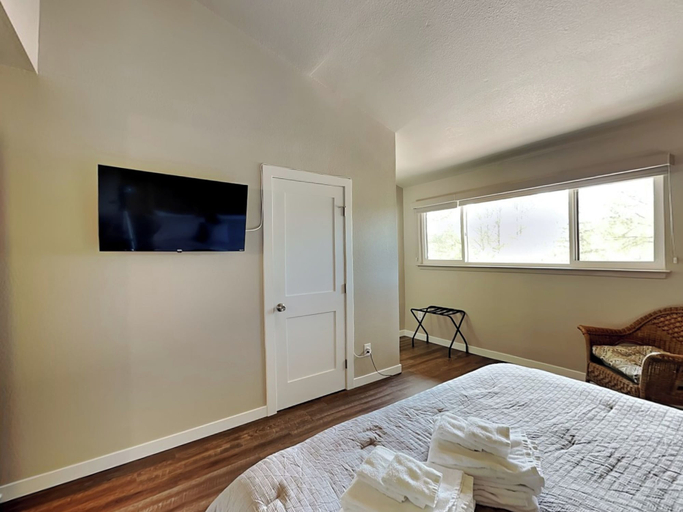 Bedroom 2, Whispering Bluff #101 by Ruidoso Vacation Rentals, Lincoln
