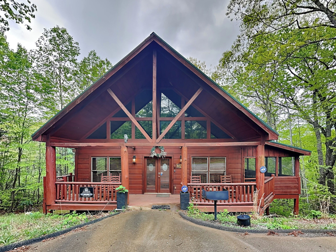 Exterior & Views, Wild Things by Jackson Mountain Rentals, Sevier