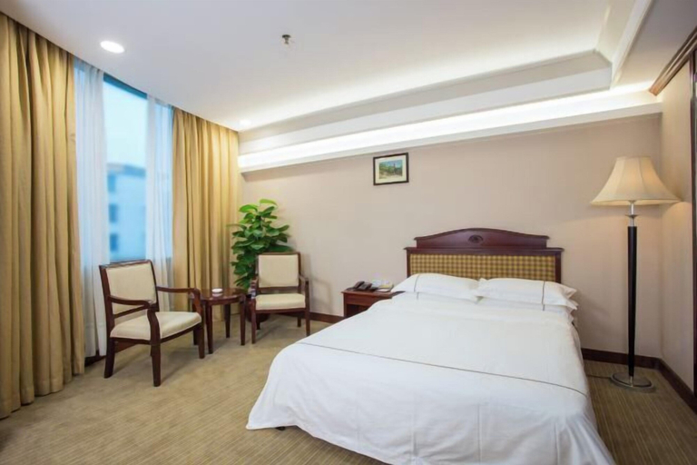 Bedroom 4, Zhong Hua Hotel, Guangzhou