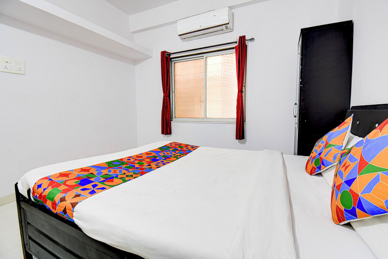 Room 5, Via Royal Stay I, Pune
