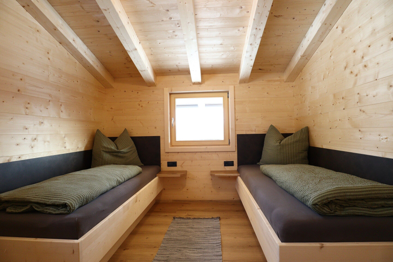 Room 4, Chalet at 1700m with panoramic views, Schwaz