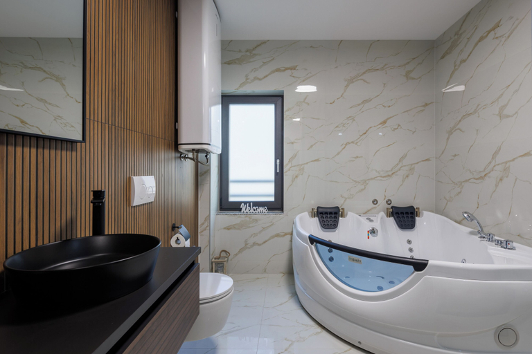 Bathroom 4, City Apartments, Rijeka