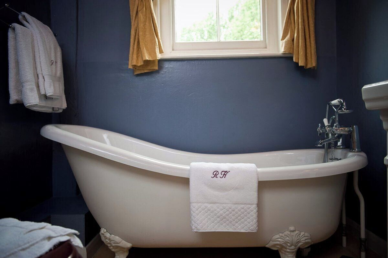 Bathroom, Ravenwood Hall Hotel, Suffolk