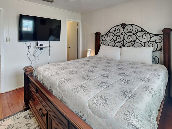 Bedroom 3, John Silver Cottage by Ryson Vacation Rentals, Galveston