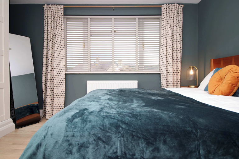 Room 4, Stylish 3 Bed Home In Bath - Private Parking Wifi, Bath and North East Somerset