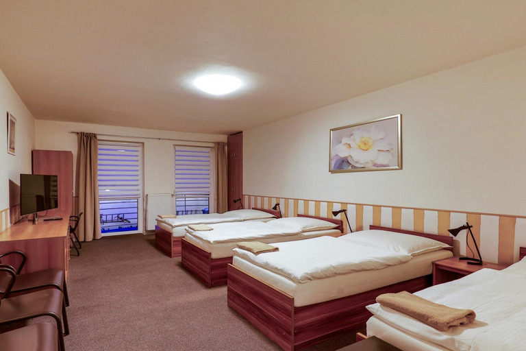 Bedroom 3, Hotel NED HOCKEY, Nymburk