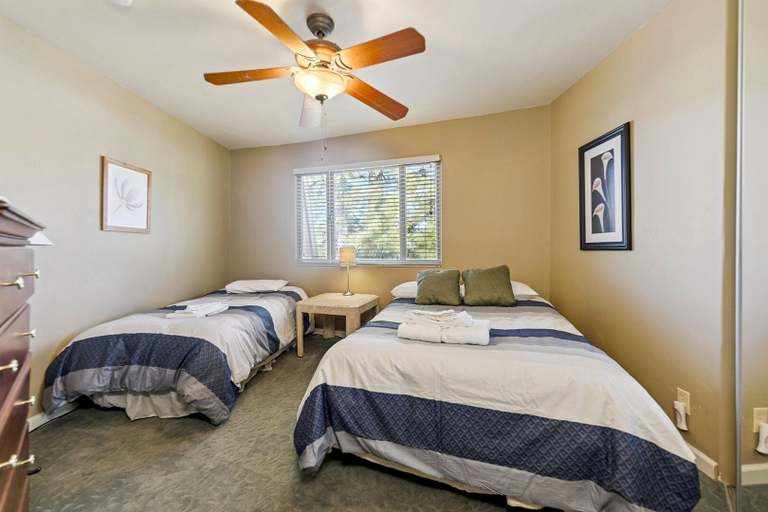 Room 5, 2253 Catalina Drive 4 Bedroom Home, El Dorado