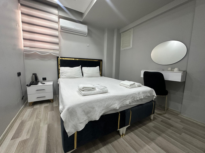 Bedroom 4, Hotel Sandra, Merkez
