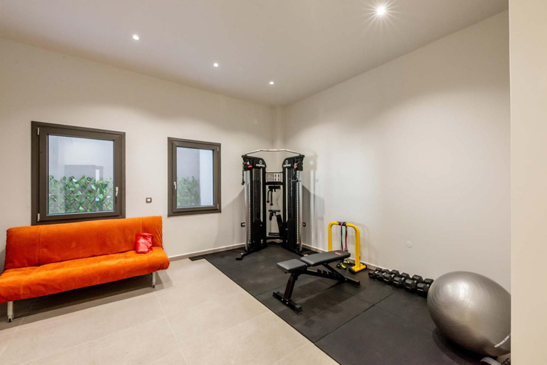 Room 5, Lusol Seafront Villa I-free Heated Pool 100m Sea, Crete