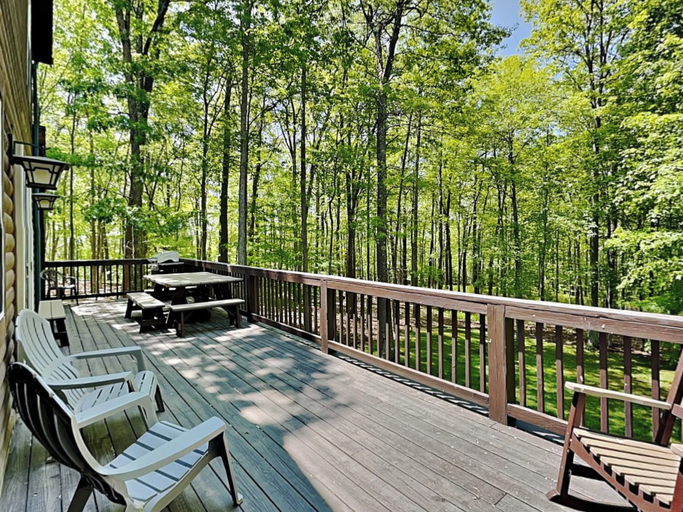 Others 4, Campfire Lodge by Taylor Made Deep Creek, Garrett