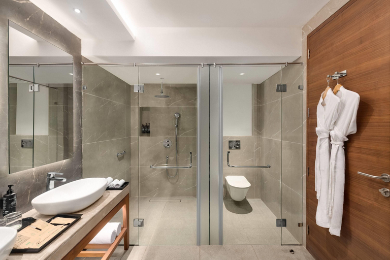 Bathroom 5, Wyndham Garden JIM Corbett Chhoi, Nainital