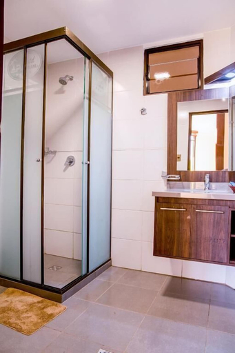 Bathroom 3, HOTEL PAIRUMANI, Cercado