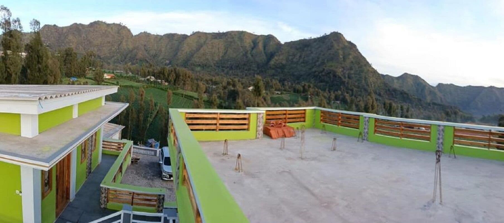 Property grounds 5, Surya Bromo Homestay, Probolinggo