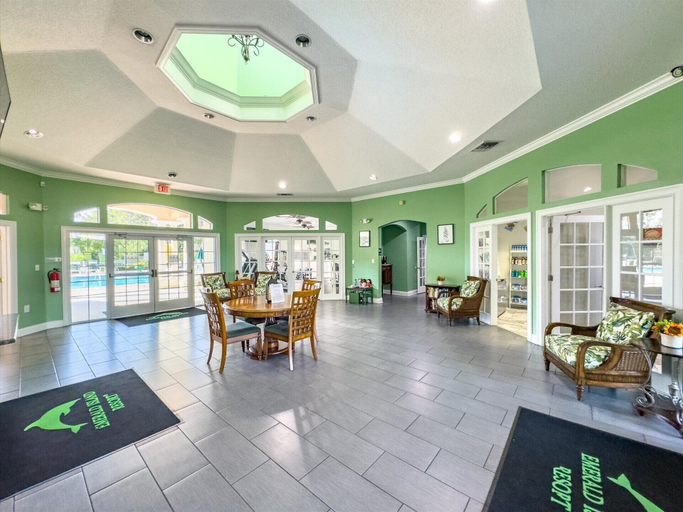 Interior 5, Skp2764, Osceola