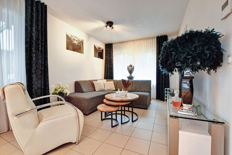 Others 2, Charming Holiday Home With a Covered Terrace, Meijel