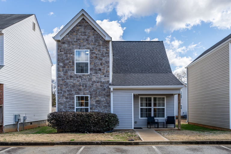 Interior 1, 106 Middlebrook Dr, Cartersville, Bartow