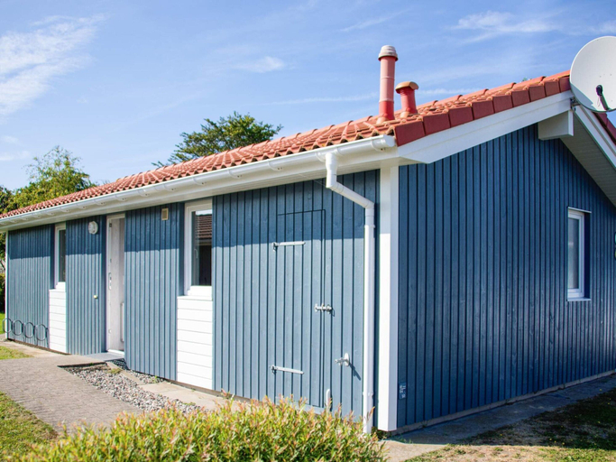 Exterior 4, 4 Star Holiday Home in Friedrichkoog, Dithmarschen