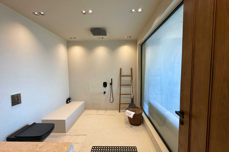 Others 5, Xuru Stays I The Pyramids Horizon Studio w/ Bathtub, Al-Ahram