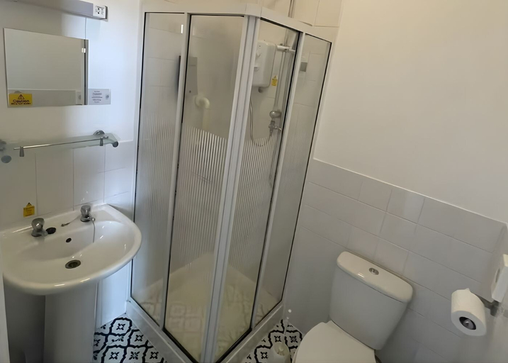 Bathroom 4, Tor Park Hotel, Torbay