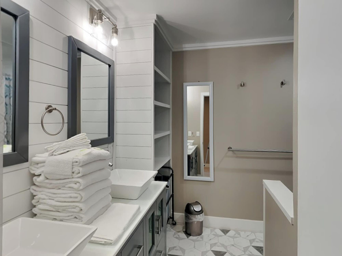 Property amenity 2, Coconut's Beach House by Southern Vacation Rentals, Escambia