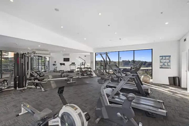 Room 4, Metawise BnB 2BR Near Airport Pool Gym Train, Sydney