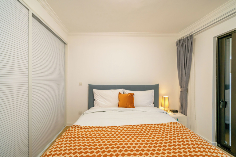 Room 5, Tyms 1BR 1BA Apartment in Gubei, Shanghai