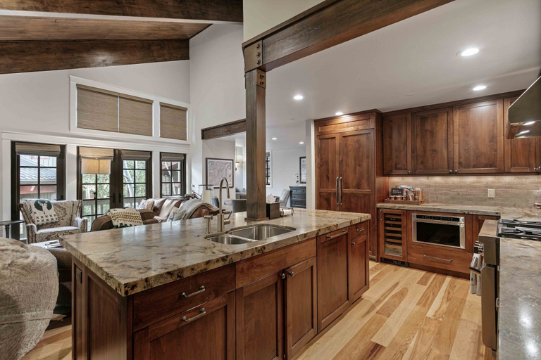 Interior 3, Mountain Modern Retreat Hot Tub 3 Bedroom Condo, Summit