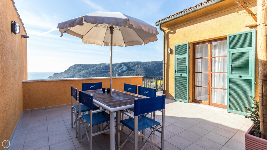 Others 1, Il Borgo Apartments B6 - Sv-d600-bove3l1b, Savona