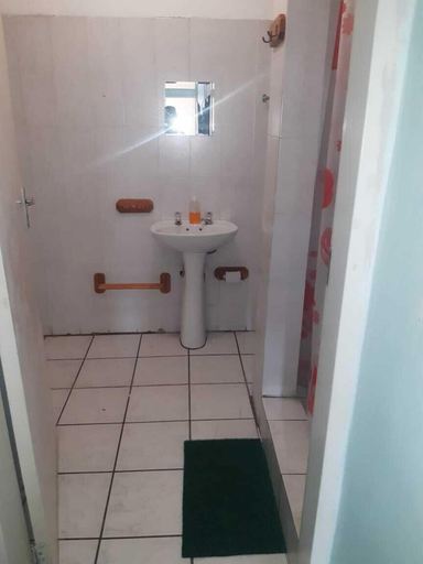 Bathroom, WAMPEX GUEST HOUSE PRETORIA, City of Tshwane